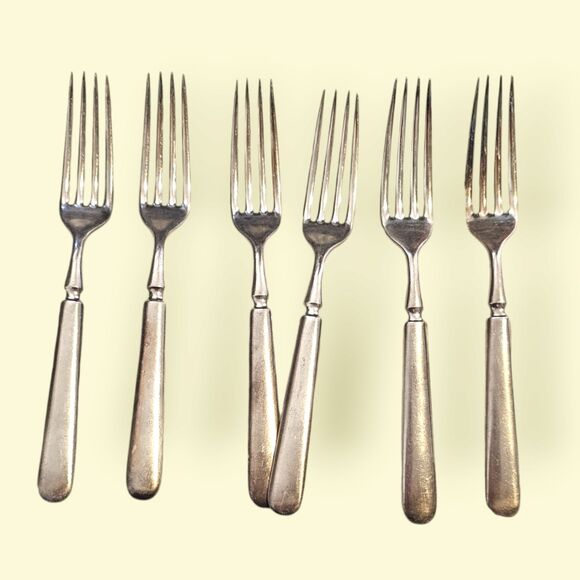 Silverware - Picture 1 of 5